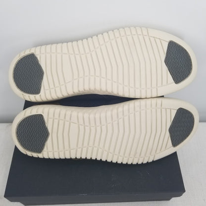 Steve Madden Navy B-PORT SLIP-ON SNEAKER Size 6 youth