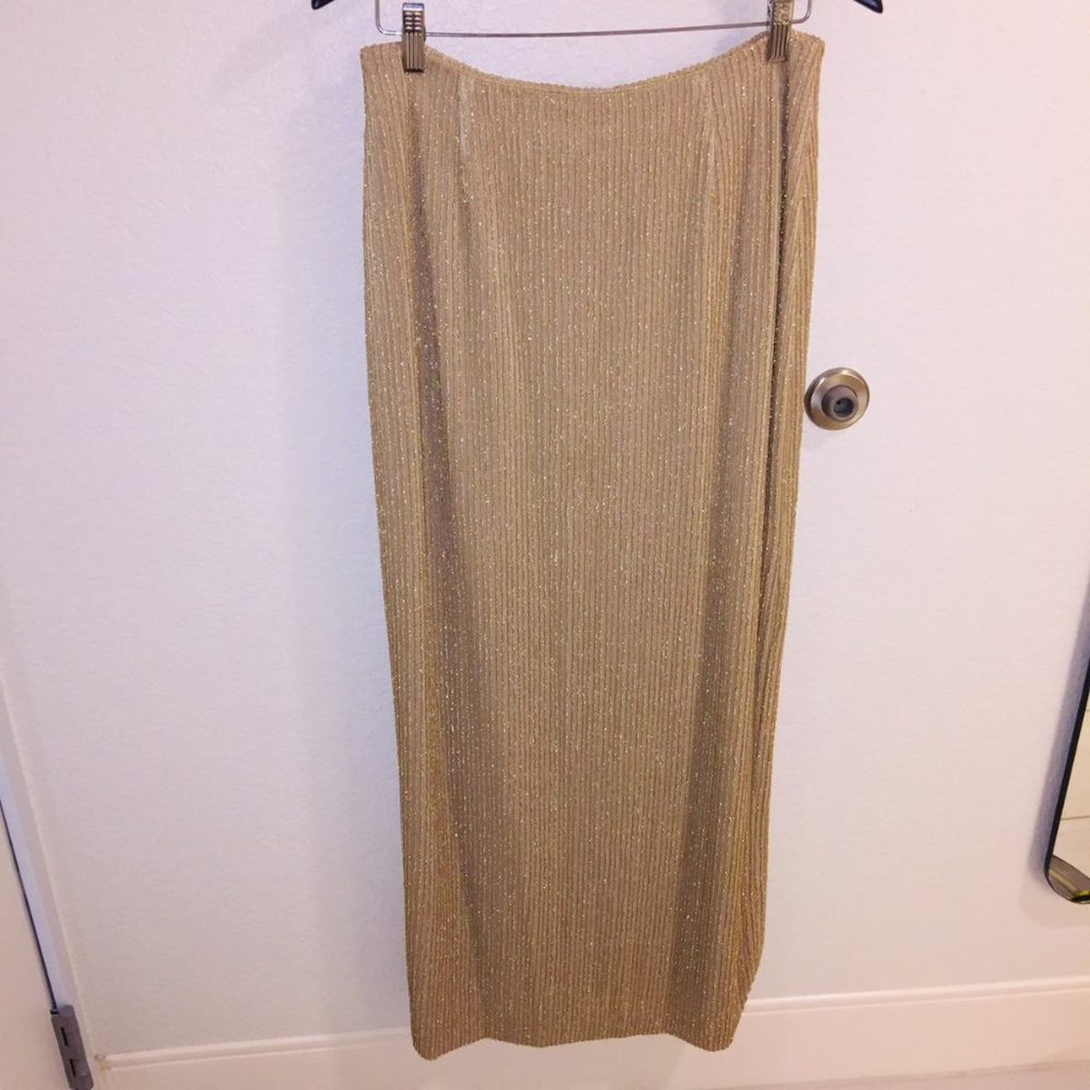 Cache 2 Pc. Set VINTAGE Mock Neck Sleeveless Top & Maxi Skirt GOLD Stripe medium