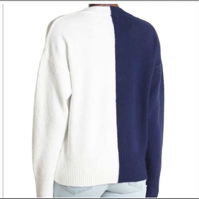 Sweet Romeo V-Neck Color Block Sweater Medium Navy/Winter White NEW Pullover