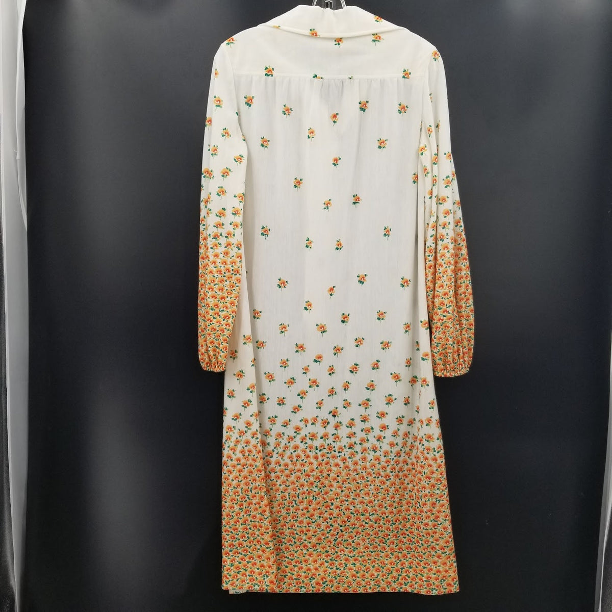 R & K Originals Knit Vintage Spring Floral Dress Long Elastic Sleeve Knee Length