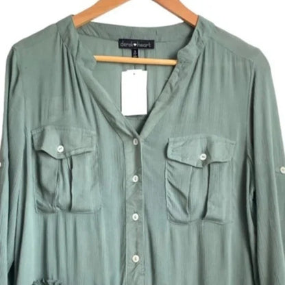 Derek Heart Laurel Wreathe Green Medium NEW blouse buttonfront peasant tunic top