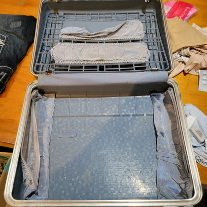 Forecast Vintage suitcase hard side lined divider 1960s 18" x 14" travel