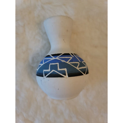 VIntage Sioux Pottery Small Vase INDIGENOUS Tribal Ethnic 4" Signed SWIFT EAGLE
