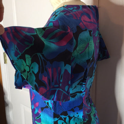 Vintage Hawaiian Bell Flutter Sleeve Florals MEDIUM metal zipper Maxi Dress 1960