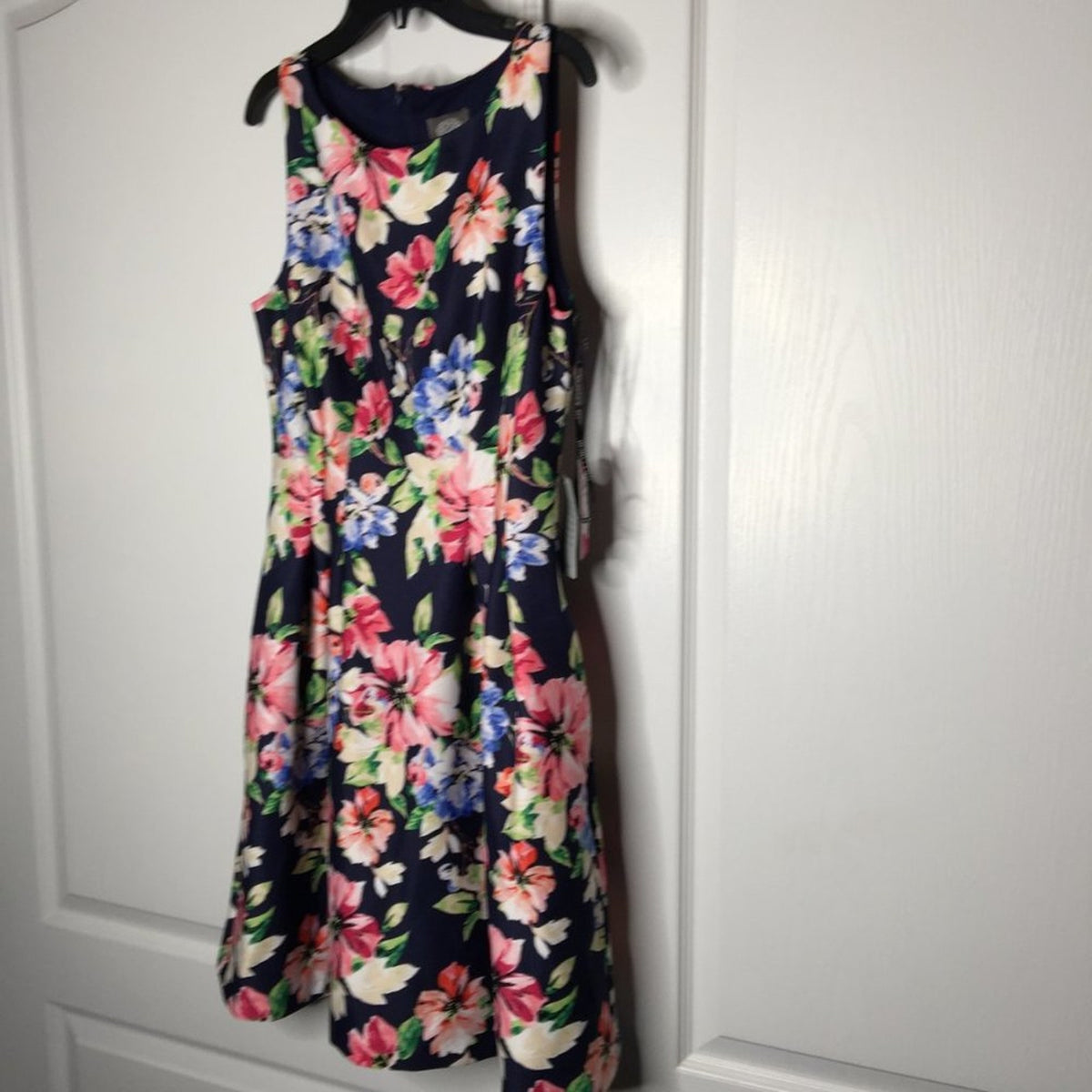 Vince Camuto Fit & Flare Dress Sleeveless Back Zip Floral Print Navy Scuba 8 NEW