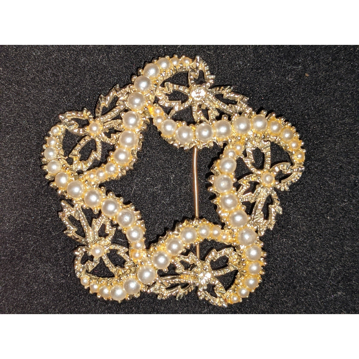 Vintage Golden Filigree Starfish Faux Pearl Brooch Ornate Metal Pin