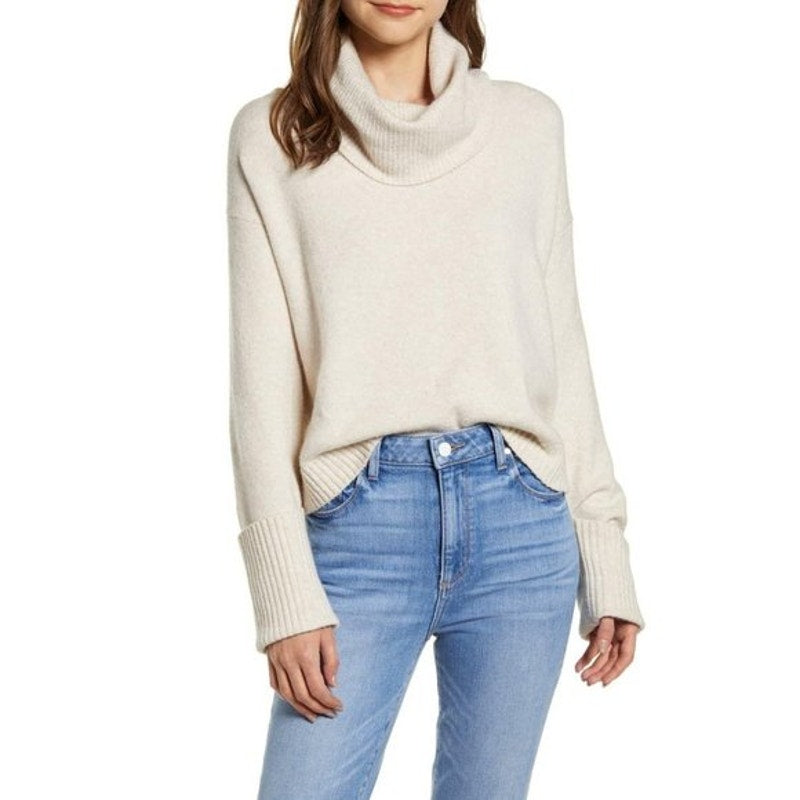 Chelsea 28 Cowl neck sweater size medium Oatmeal beige Winter Long Sleeve