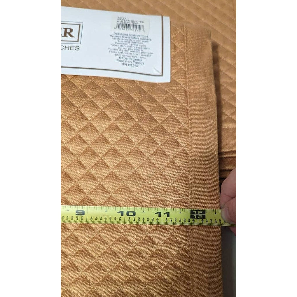 Design Weave Gold Table Runner NWT and 8 Quilted Napkins Yellow Tassel