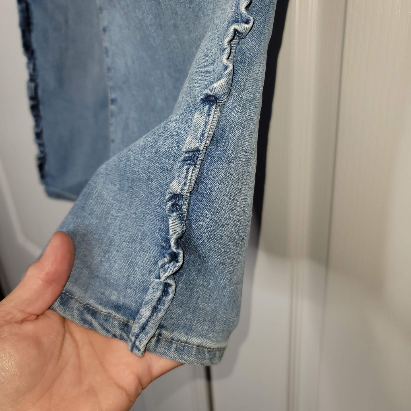 Joe's Stretch Denim High Rise Ruffle Capri Jeans Light Wash Blue Child 12
