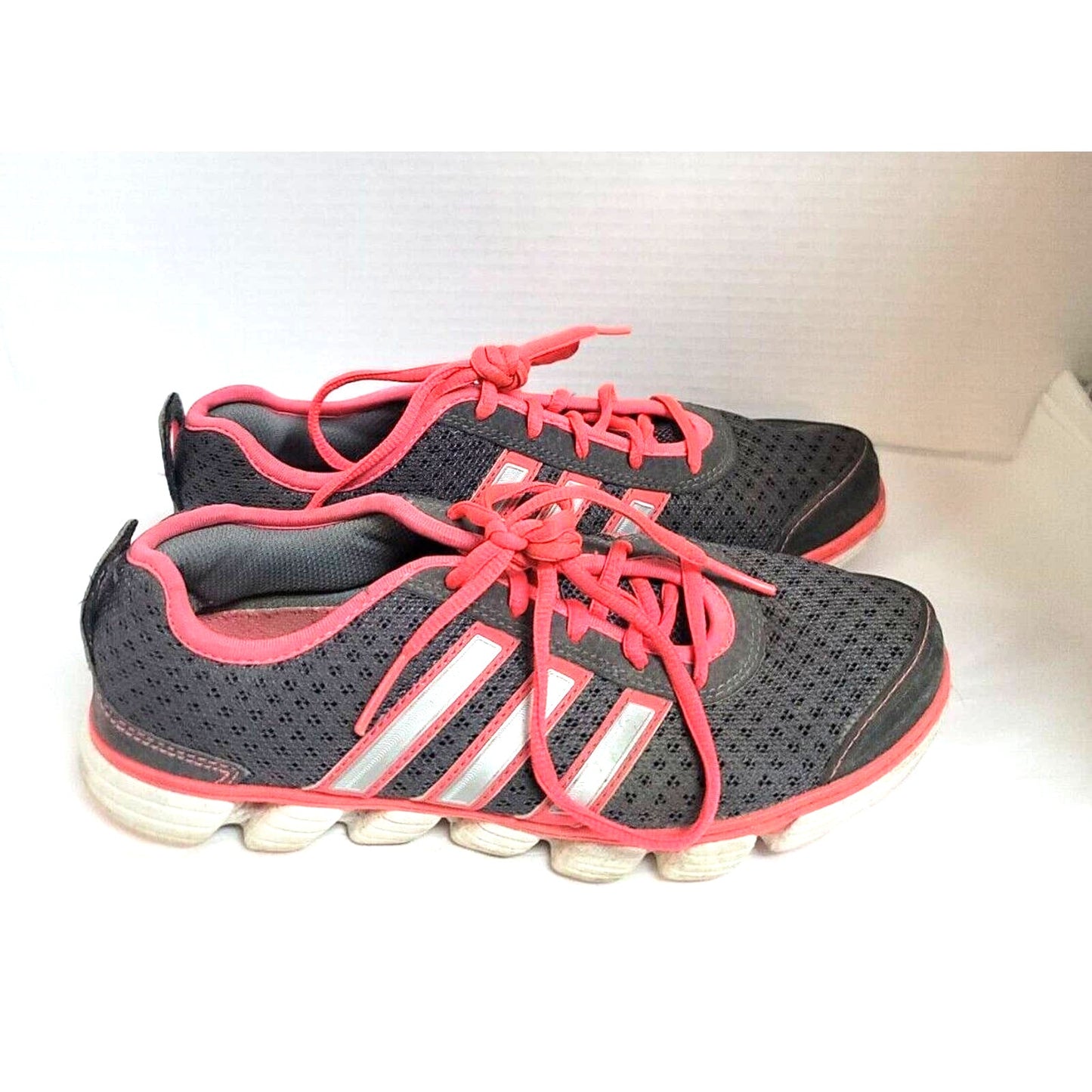 ADIDAS LIQUID 2 Womens 7.5 Lightweight Running SNEAKERS Gray & Pink