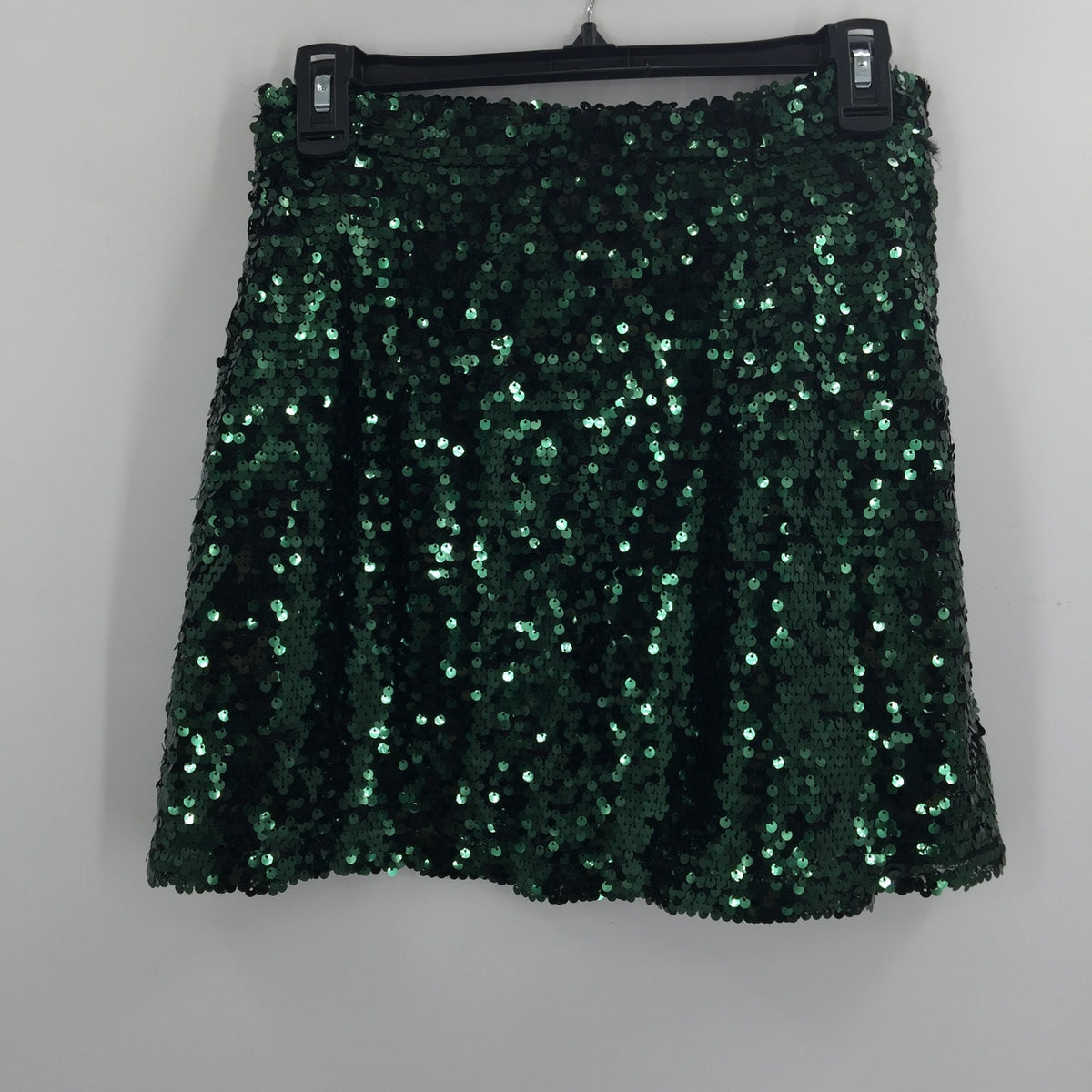 LEITH Straight Mini Skirt Sequin Side-Zip Solid Green Medium festive dance club
