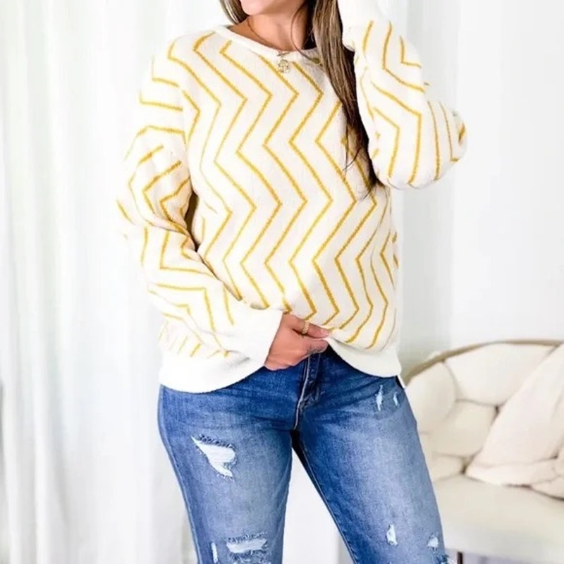 FRNCH Paris NWT Cozy Vertical Zig Zag White Yellow Sweater Size Medium/Large