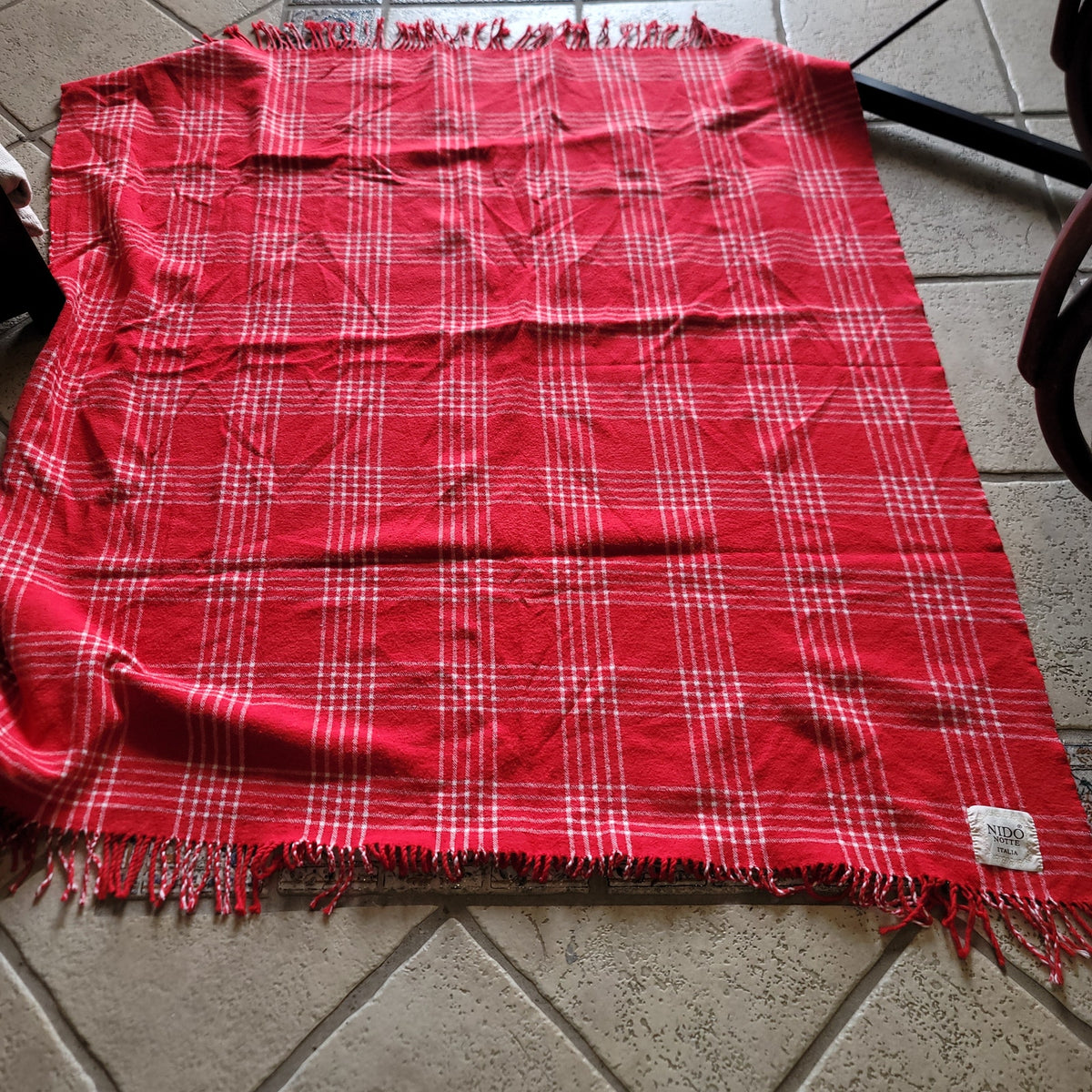 Nido Notte Red White Plaid tassel Italian picnic blanket throw 67" long 51" wide