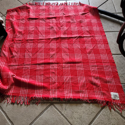 Nido Notte Red White Plaid tassel Italian picnic blanket throw 67" long 51" wide