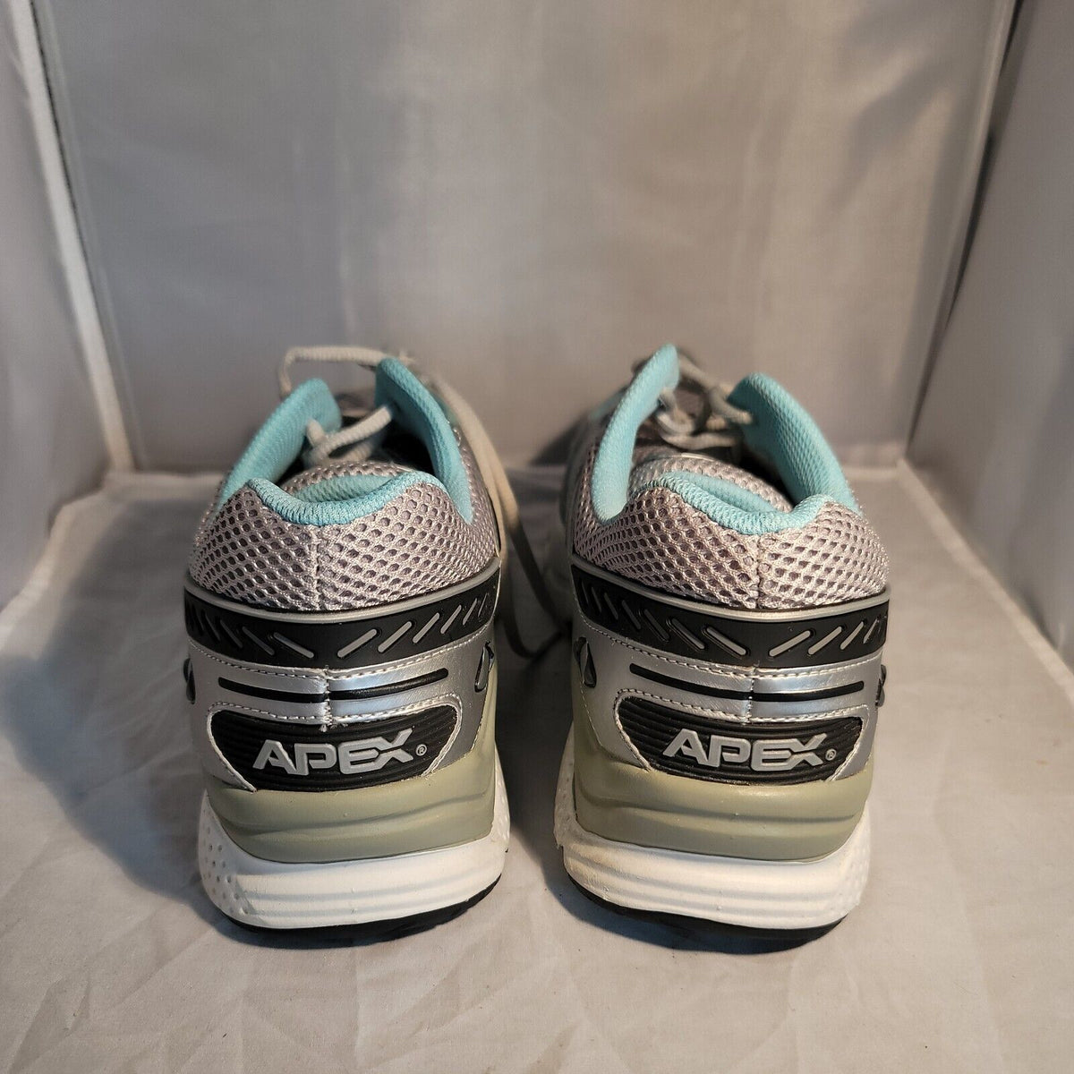 Apex X527W Sneaker Athletic Shoe Boss Runner X-Last Silver/Sea Size 11 Wide