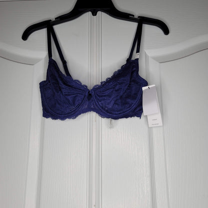 Bebe Pushup Bra size 34C Underwire Black Padded Back Closure Spellout Logo Band