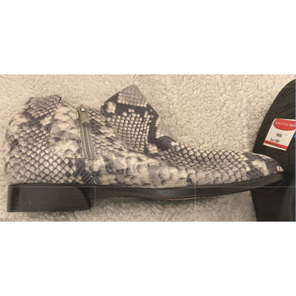 Munro Snakeskin Print Cate Side Zip Leather Ankle Boots Sz 9M Grey and Black NWT
