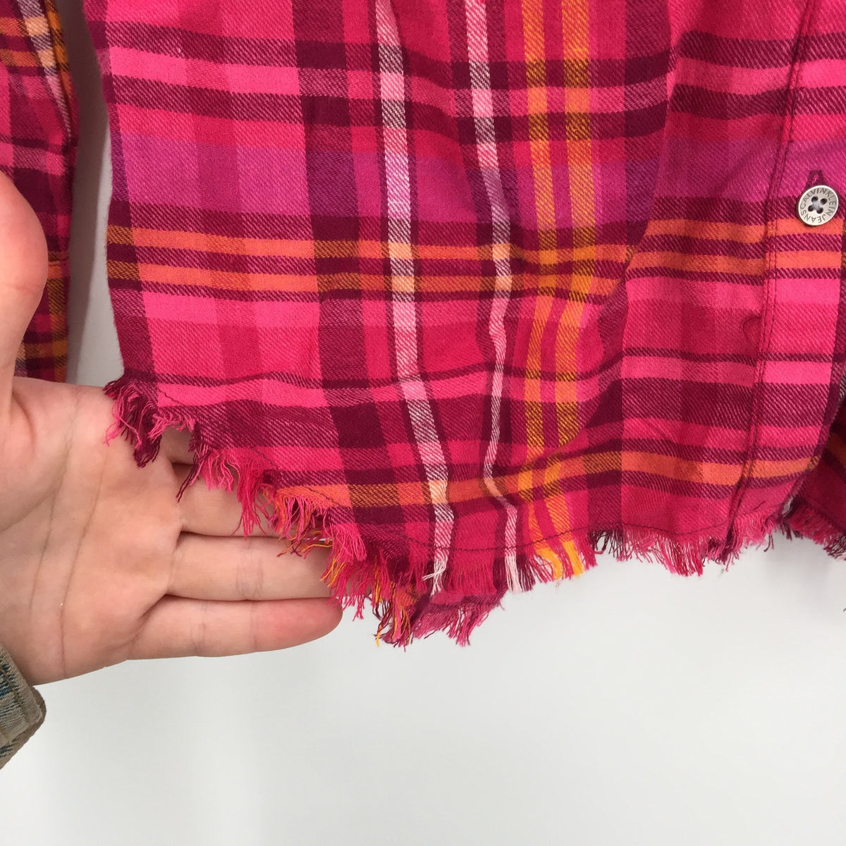 Calvin Klein Jeans Button Up Shirt Extra Large/XL 16 Raspberry Plaid NWT Raw Hem