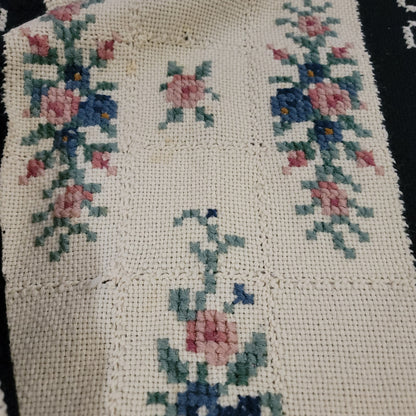 Handmade coverlet Needlework Floral Colorblock Blue Black Blanket Bedspread VTG