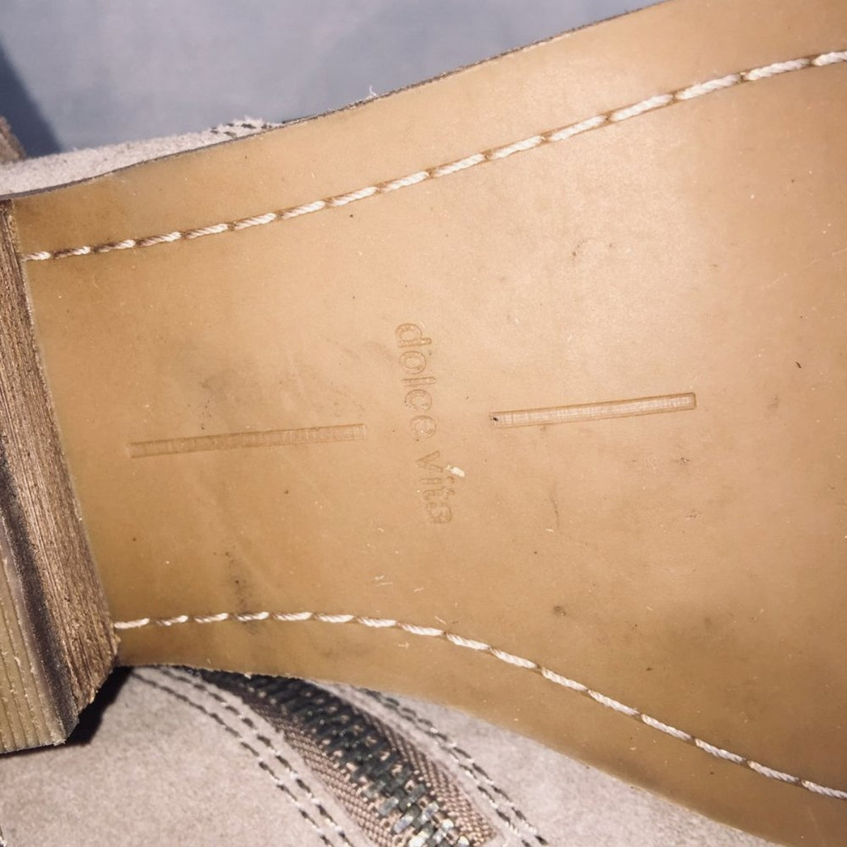 Dolce Vita Ankle Booties Suede Taupe Side Zipper size 6