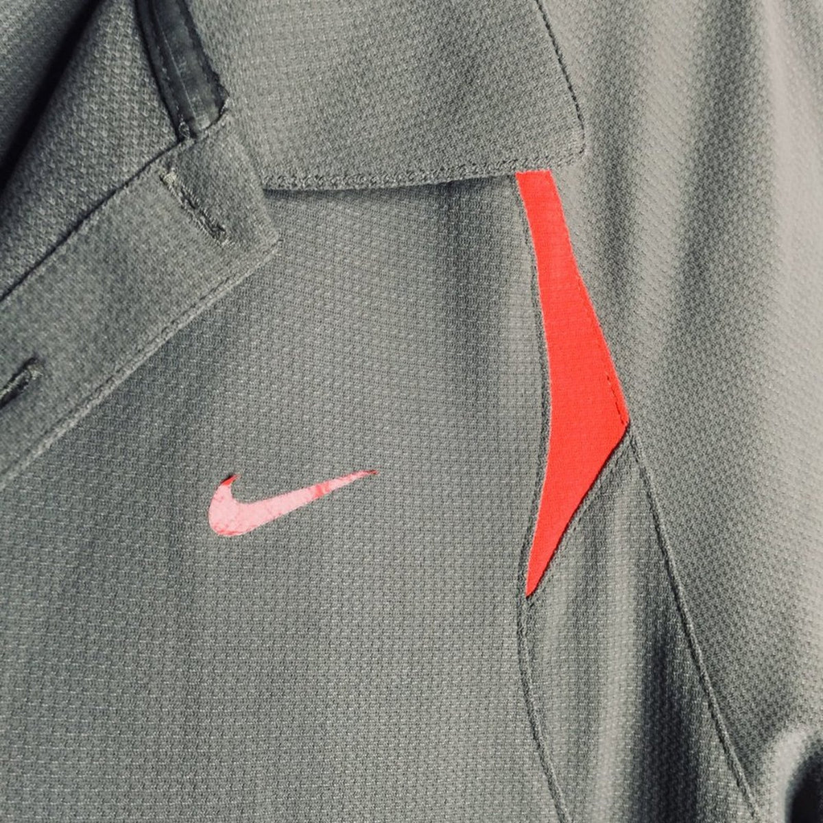 Nike Fit Dry Short Sleeve T-Shirt Collared 1/4 Button Gray / Red Size Medium