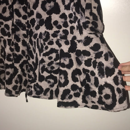 HXN NEW Leopard Print Bell Sleeve Short Dress Size Medium