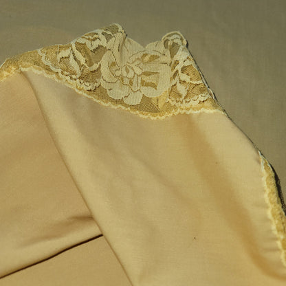 VIntage COTTON blend tablecloth with lace Mid Century Modern Harvest Gold MCM
