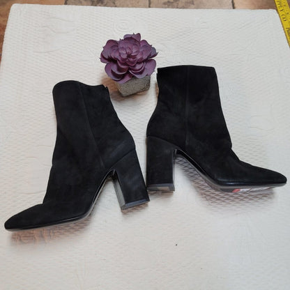 AGL Attilio Giusti Leombruni Italian Suede Ankle Booties Size 41 US 10 Ret. $490