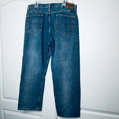 Wrangler Men's Genuine Comfort Relaxed Fit Denim Jeans Blasted Indigo 38" x 29"