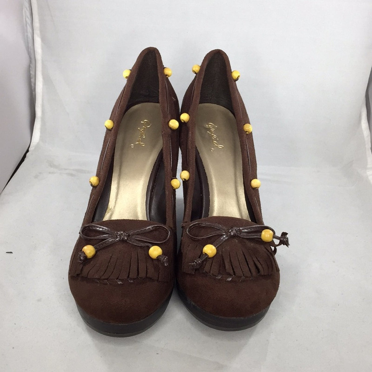 QUPID Brown suede stacked wedge Stacked 4” heels Shoes 9 Beads Closed Round Toe