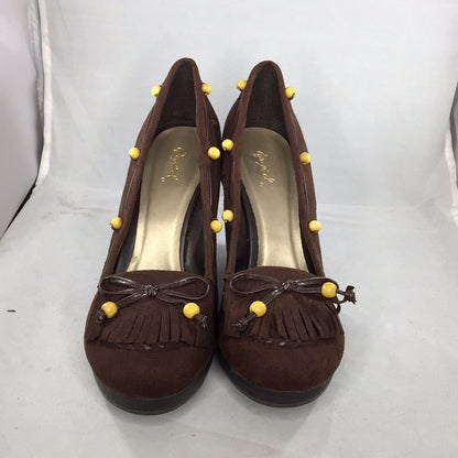 QUPID Brown suede stacked wedge Stacked 4” heels Shoes 9 Beads Closed Round Toe