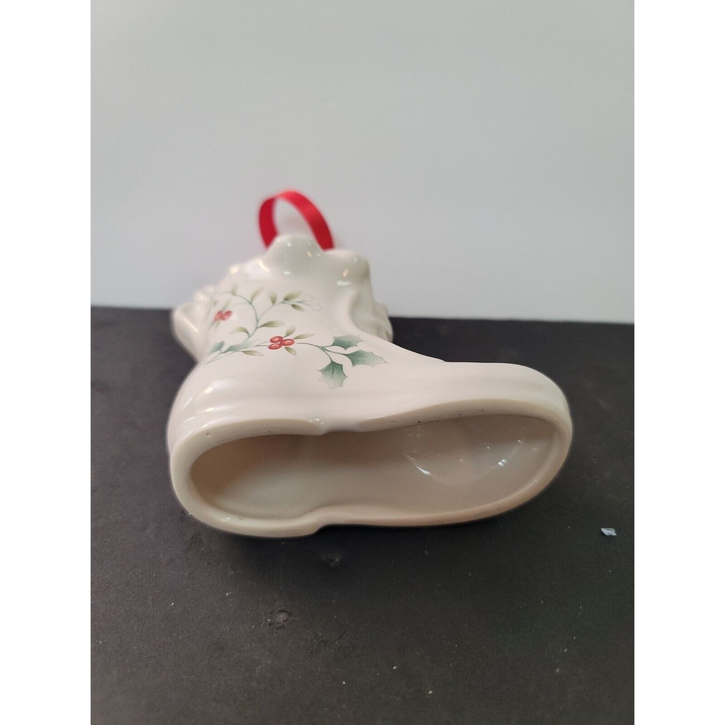 Pfaltzgraff Winterberry Christmas, 1997 Cat/Stocking Bell Ornament