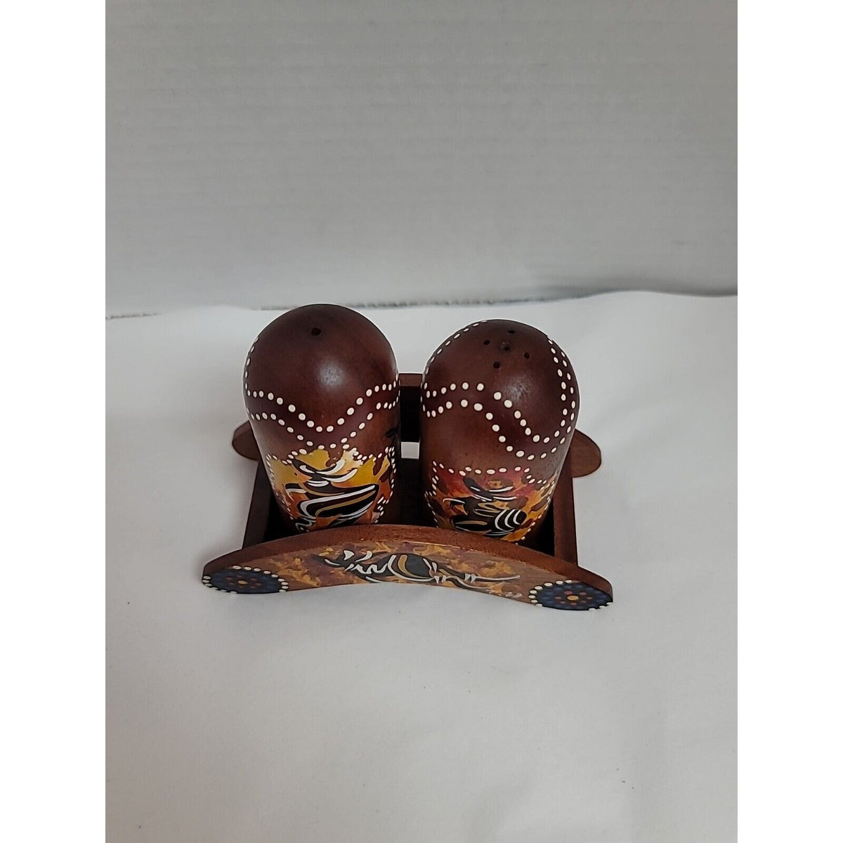 Australia Aboriginal Kangaroo Handmade Painted Wooden Salt Pepper Shakers Stand