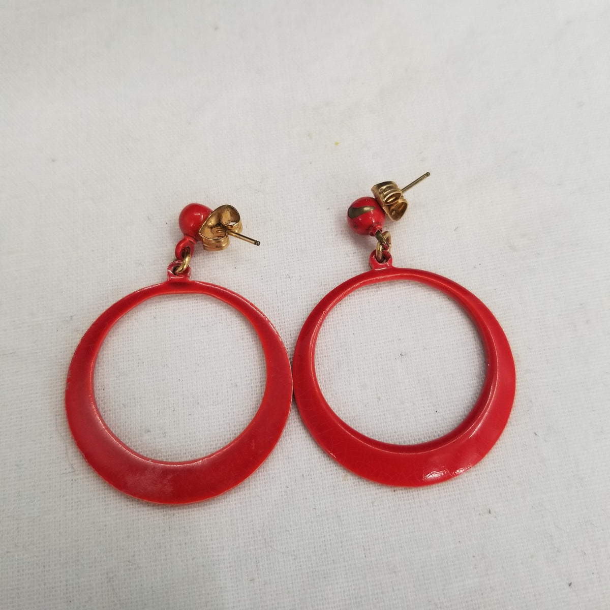 Vintage Red Enamel Metal Circle Dangle Post Earrings Retro Fashion