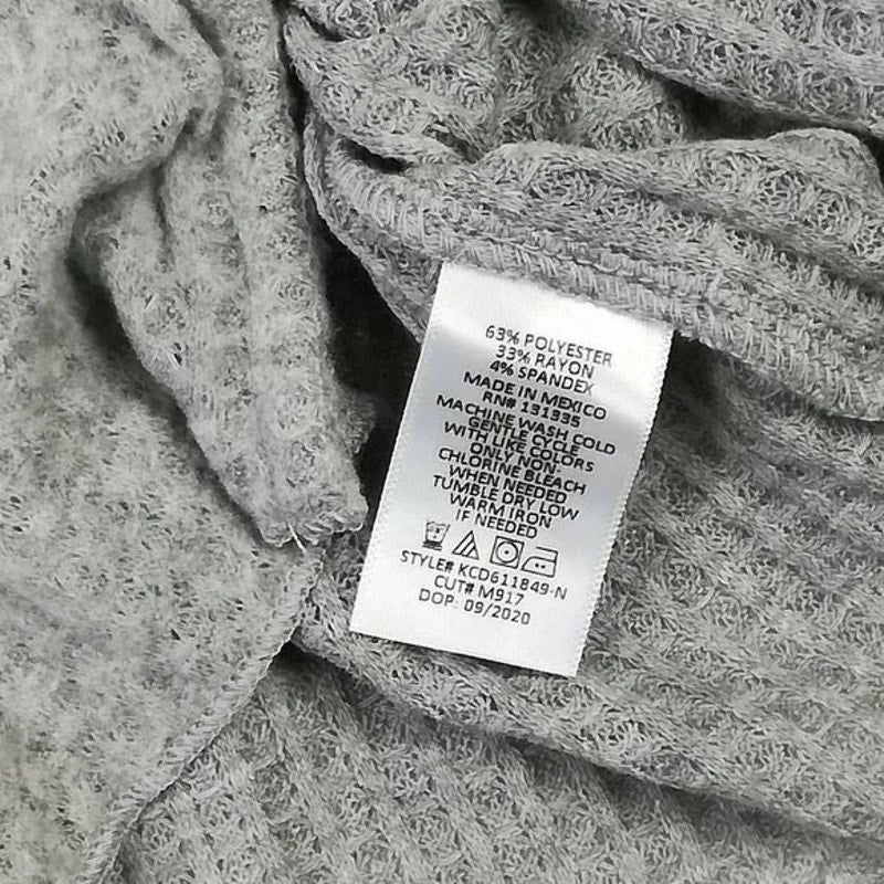 Socialite Women's Cropped Cardigan Sweater Large Grey NWT V-Neck Long Sleeve
