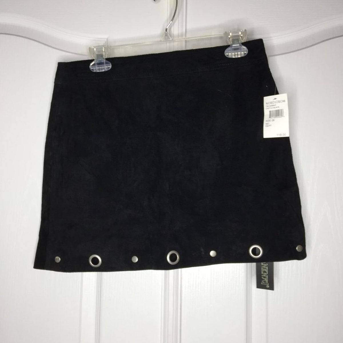 Blank NYC Grommet Suede Mini Skirt 100 % suede leather Castle Black Size 28