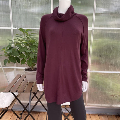Caslon SMALL Turtleneck Sweater Tunic Top Burgundy Side Slits Soft Stretch NWT