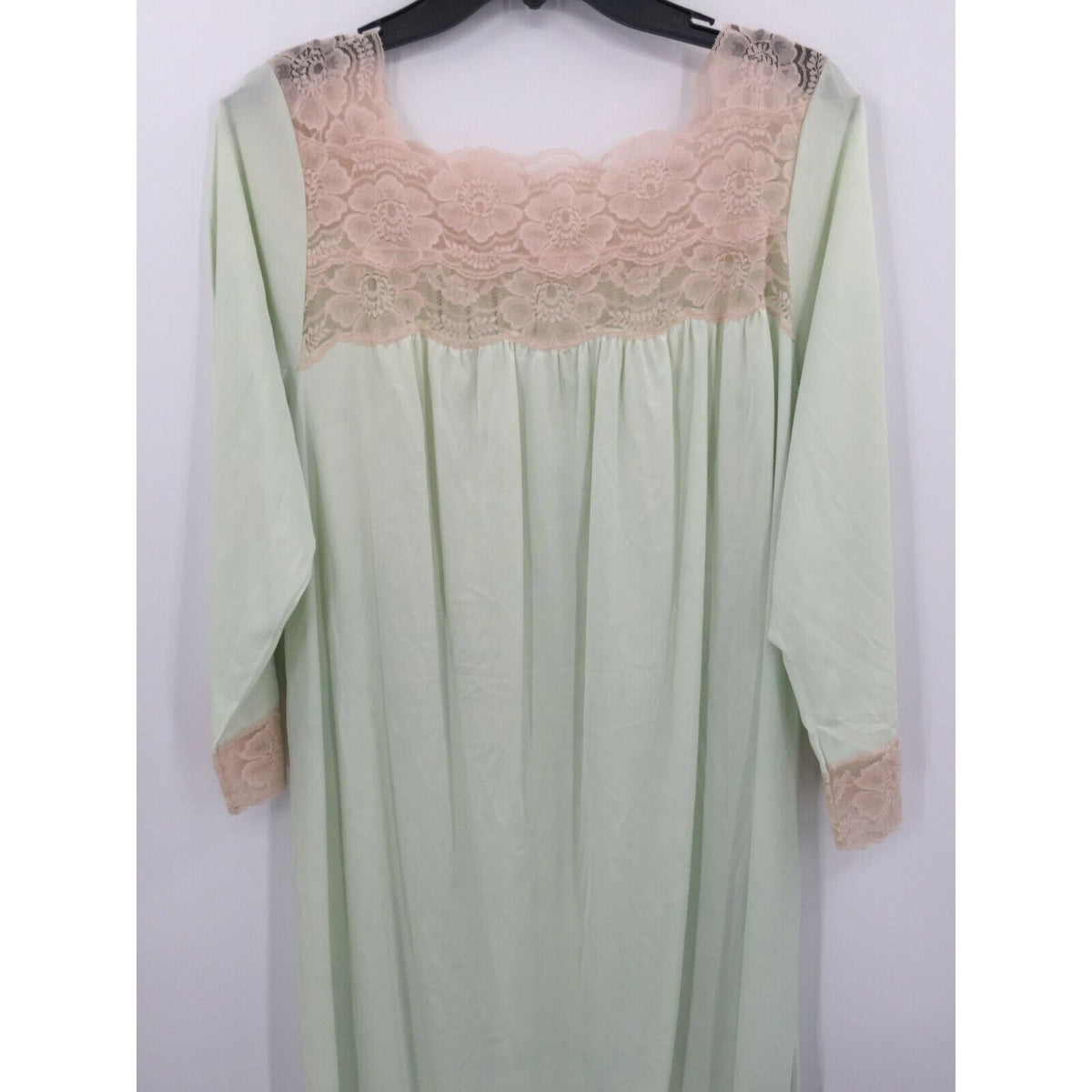 Rutledge Vintage Sleepwear Nightgown 3/4 Sleeves Square Neck Size Medium