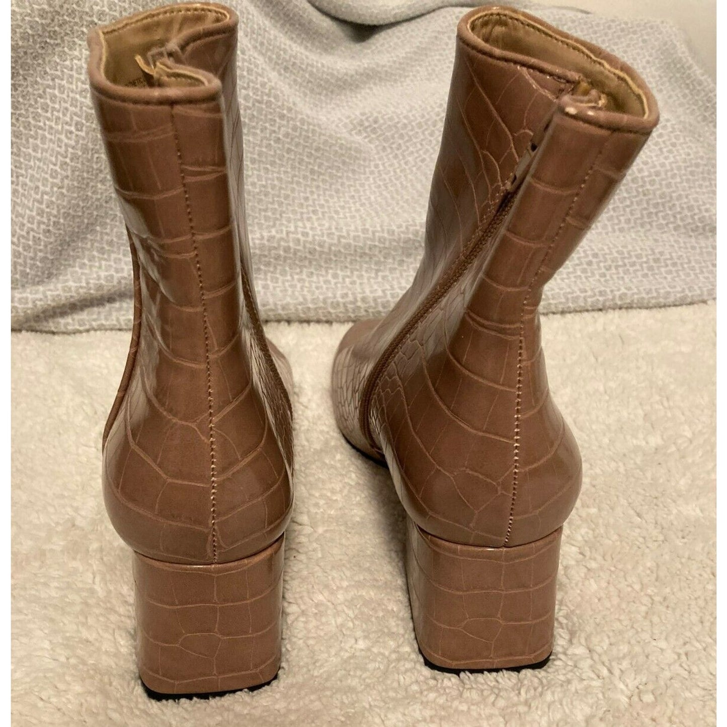Steve Madden Womens DARMA-P Animal Print Block Heel Ankle Boots 7M TAUPE NWT