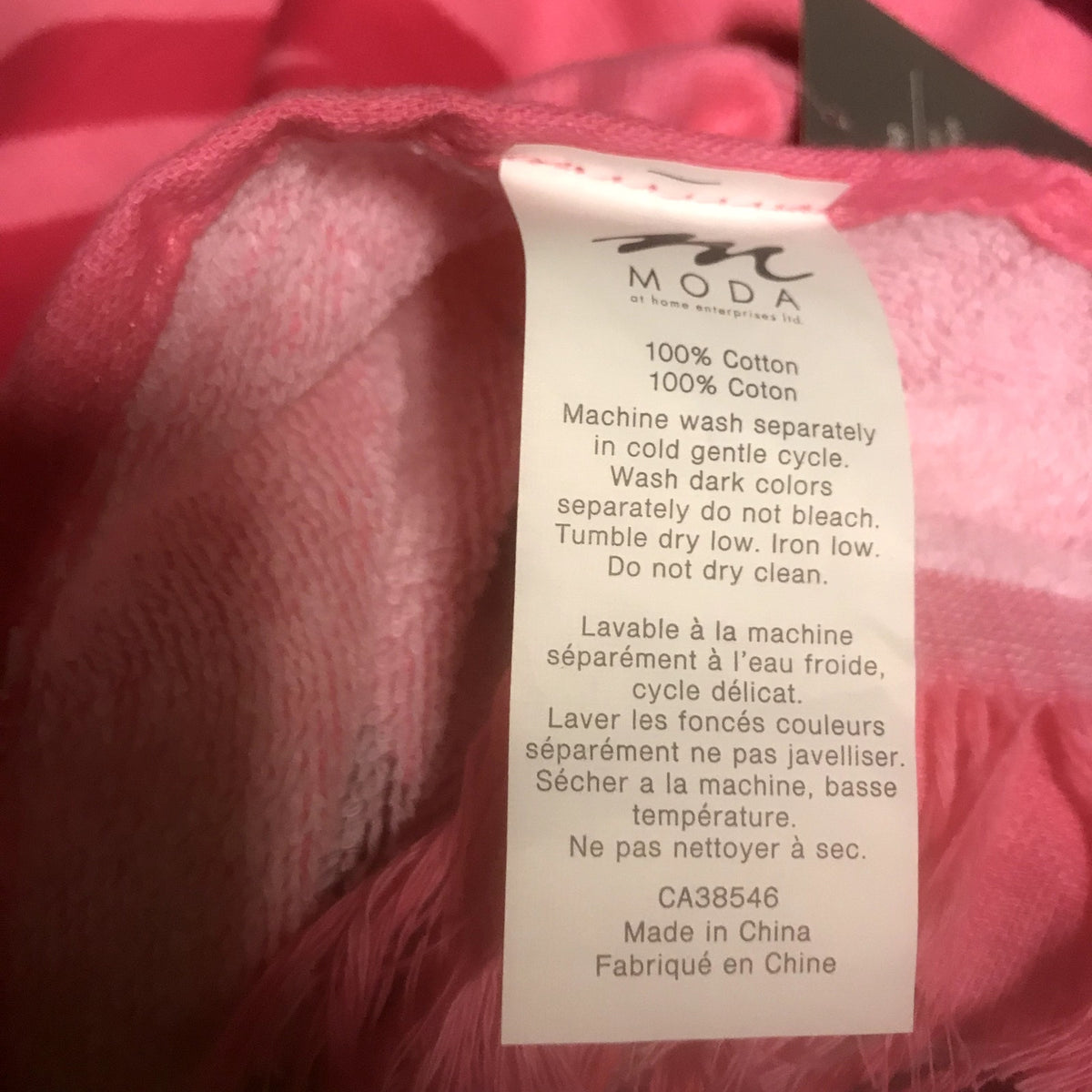 MODA NWT Aloha Rectangle Beach Towel Fringe BLANKET  Pink Red Pool Cruise large
