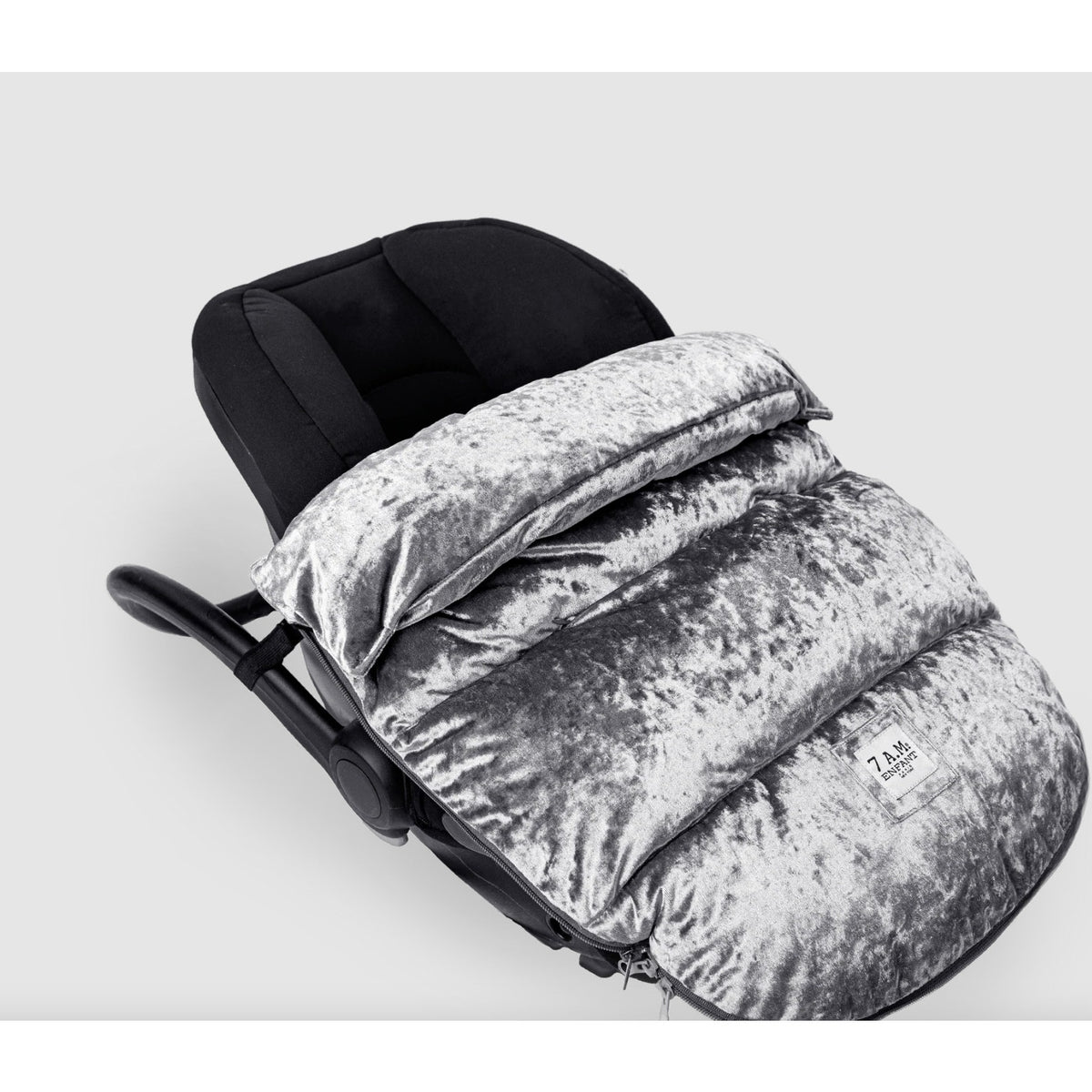VelvetPod NWT Stroller & Car Seat Footmuff Cozy Grey Velvet S/M 0-18 Months