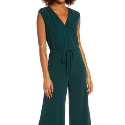 Chelsea.28 Surplice V-neck Sleeveless Jumpsuit Small Green heavy pilling