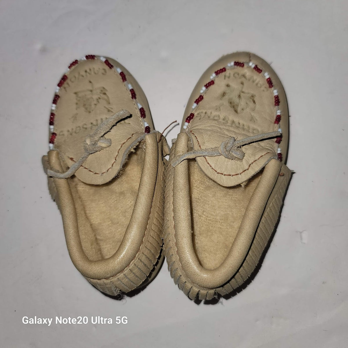 Johnsons Canyon Youth Size 4 Mocassions Leather Sherpa lined Fringe Suede Bottom