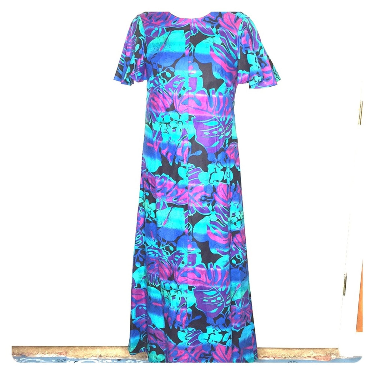 Vintage Hawaiian Bell Flutter Sleeve Florals MEDIUM metal zipper Maxi Dress 1960