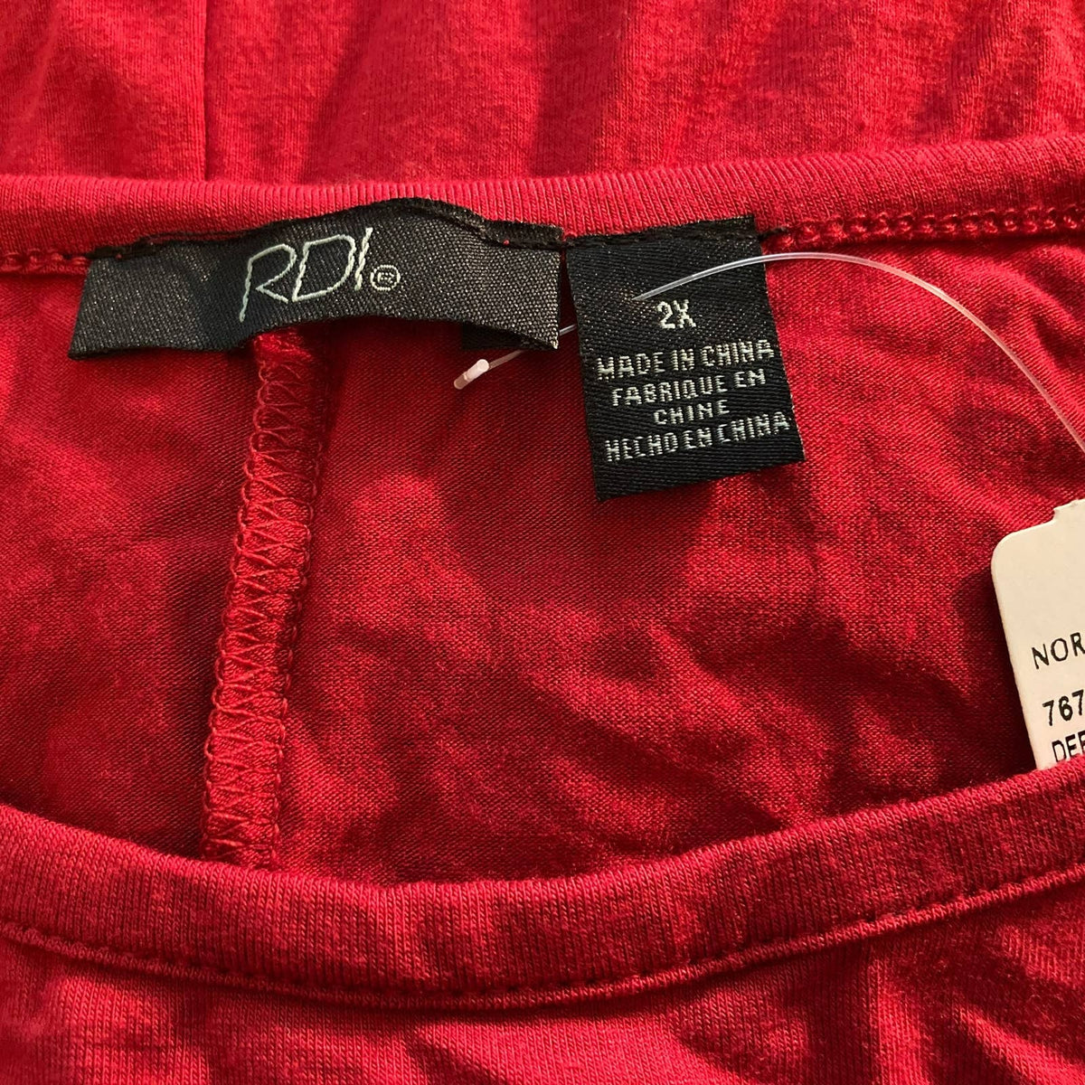 RDI Women Round Neck Stretch Tunic Top Size 2X Deep Red NWT Long Side Hem Detail