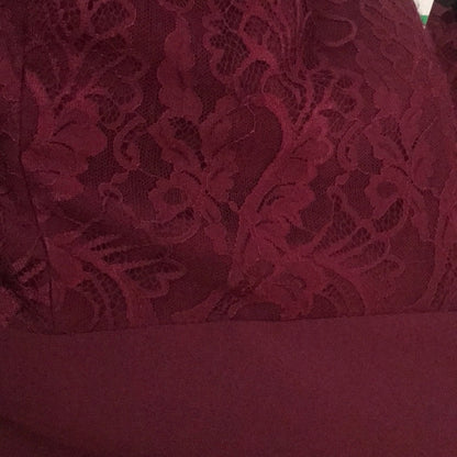 Hayley Paige NEW Lace Burgundy Bridesmaid Gown Size 10