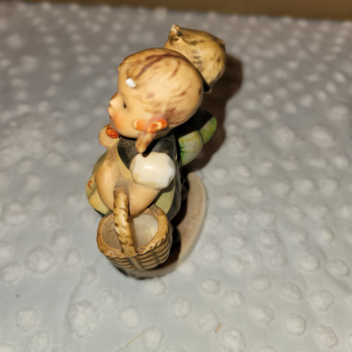 RARE MI HUMMEL #49/0 W. Germany "TO MARKET" FIGURINE TMK3 1960-72 Wine in Basket