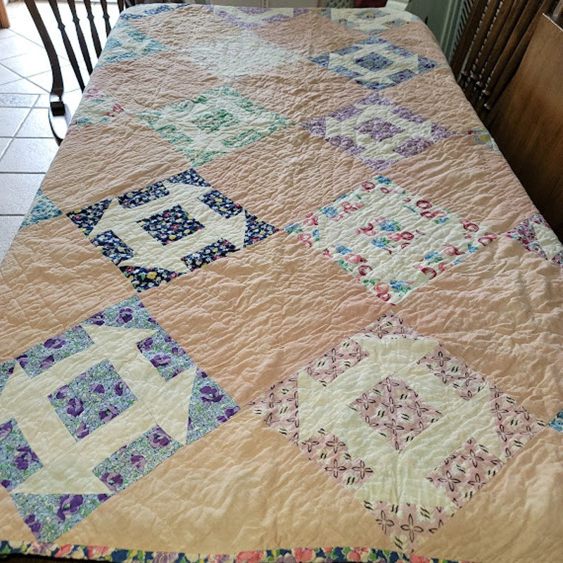 Vintage Handmade Quilt Full QUEEN Twin Bedspread Blanket Farmhouse Cabin 62"X76"