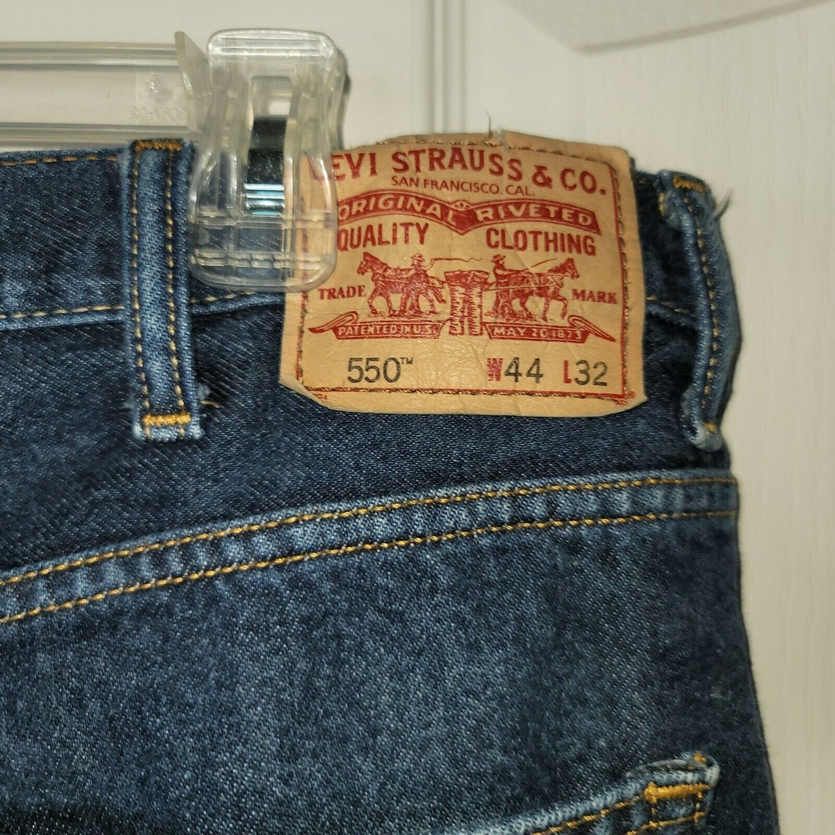 LEVI LEVIS 550 RELAXED FIT MEN'S JEANS SIZE 44" X 32" RED TAB Big Tall