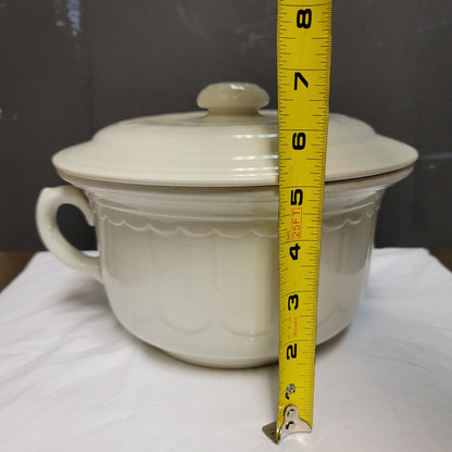 Vintage Ironstone Ceramic White round Chamber pot handle and lid Slot jar potty